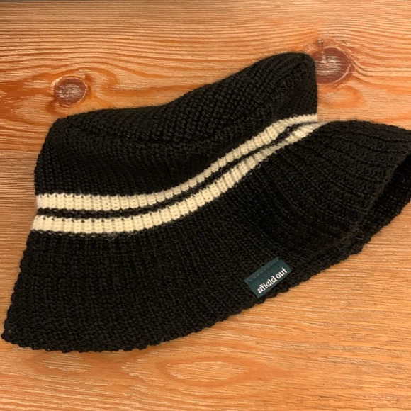 🆕 afield out BLACK MORO BUCKET HAT- OS - Picture 5 of 14